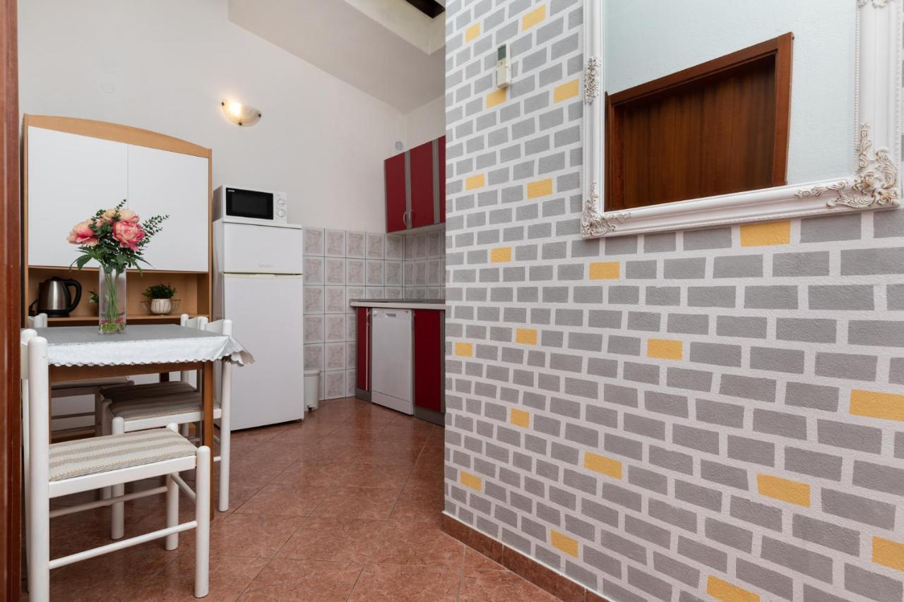 Apartments Marijo Mimice Zewnętrze zdjęcie