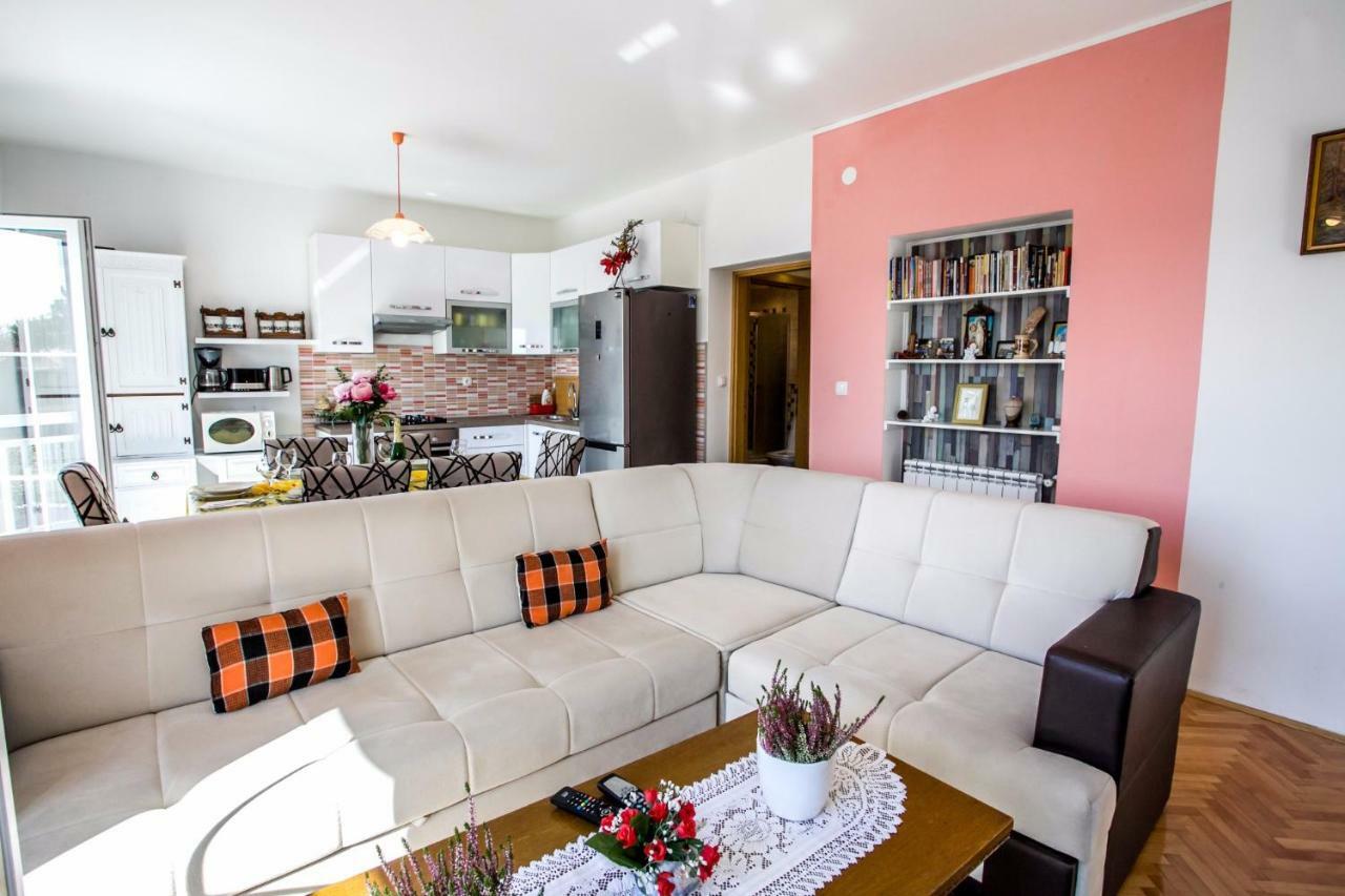 Apartments Marijo Mimice Zewnętrze zdjęcie